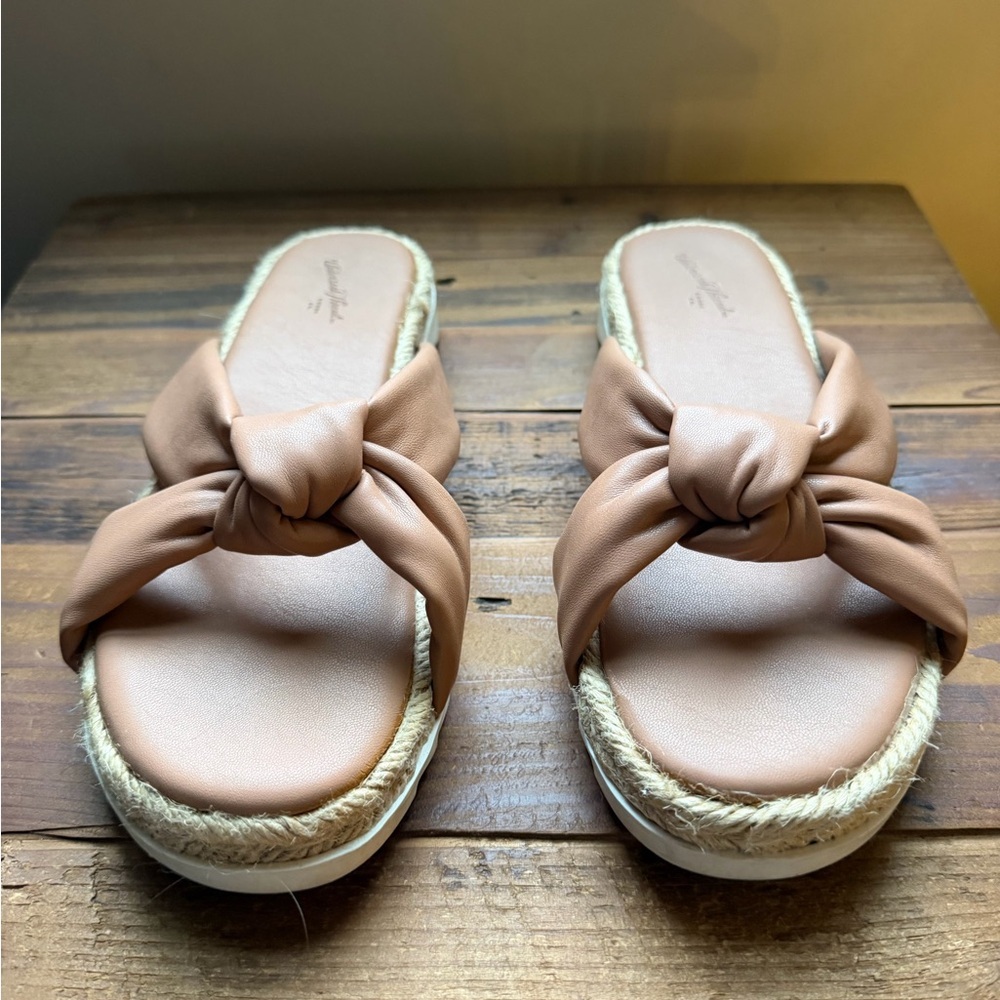 Women's Universal Thread Tan Slip-On Sandals